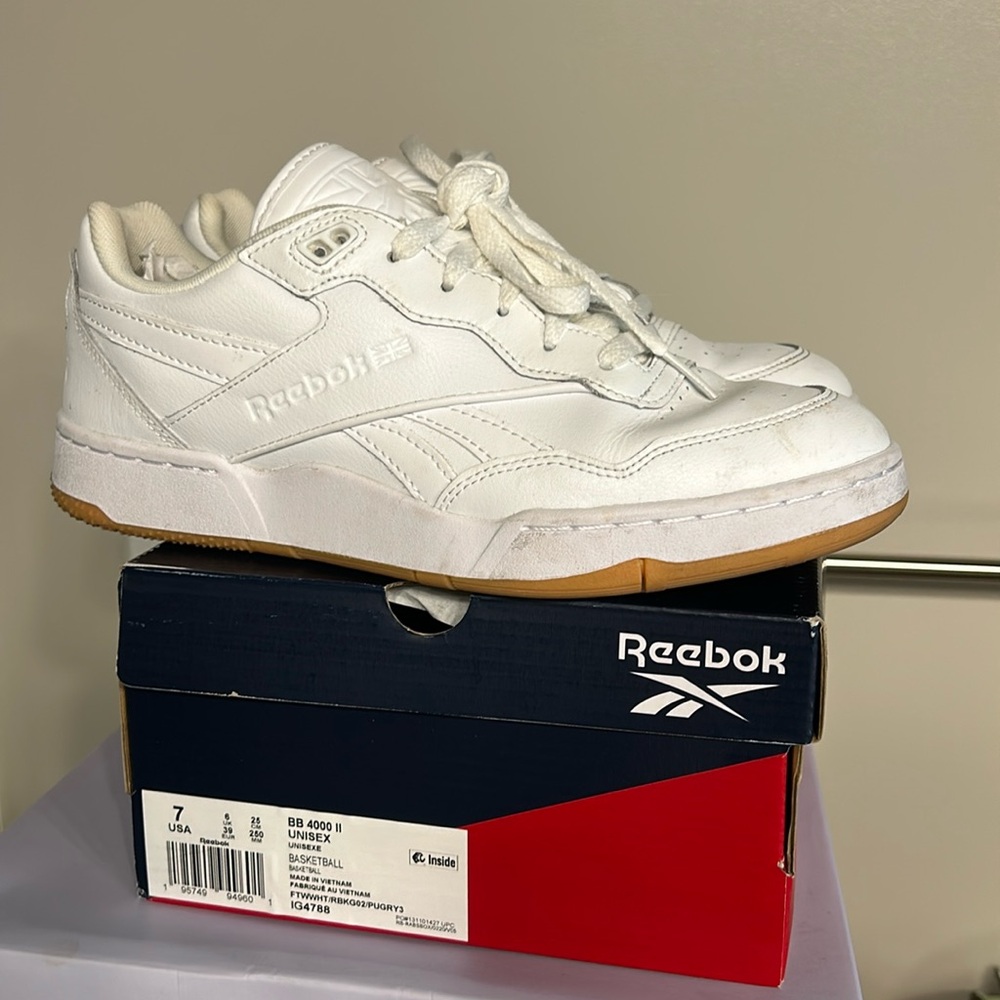 Reebok Unisex Basketball Sneakers or Walking/Fashion White Sneakers
